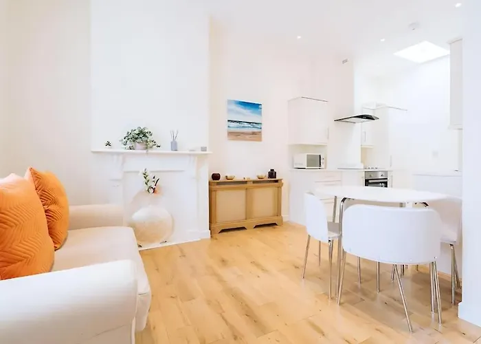 Lovely 2bd In Citycenter Apartment *